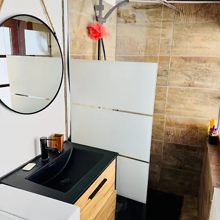 L Atypique De Bourbonnoux Appartement Bourges Buitenkant foto